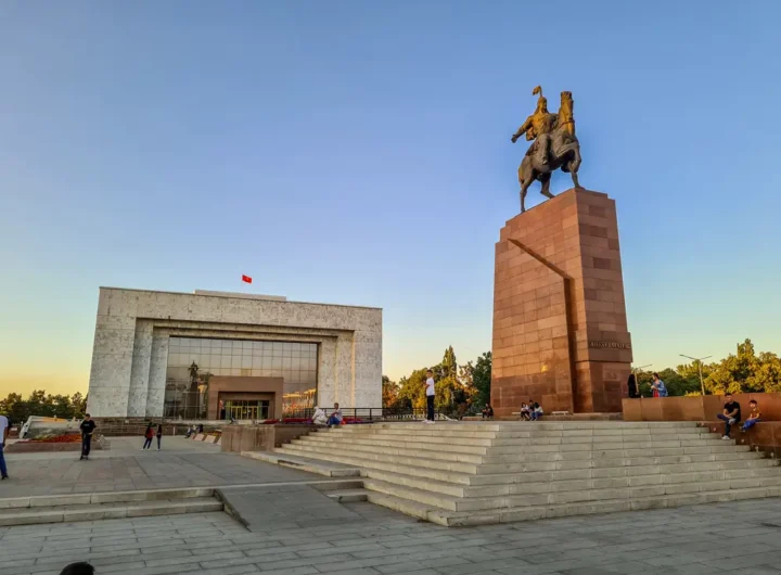 Manas-Statue-Bishkek-Kyrgyzstan