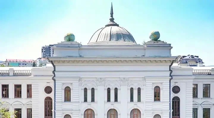  جامعة إيفان جافاخيشفيلي الحكومية 