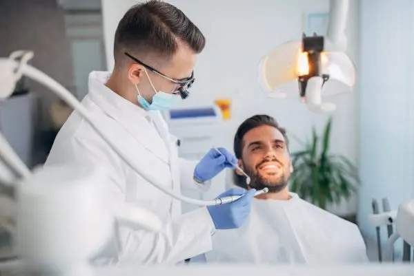  مميزات دراسة-طب-الأسنان-في-مصر